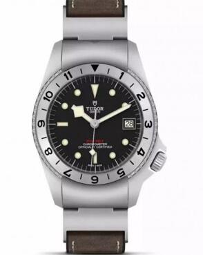 The Tudor has been inspired by the original model that the brand designed for the US Navy.