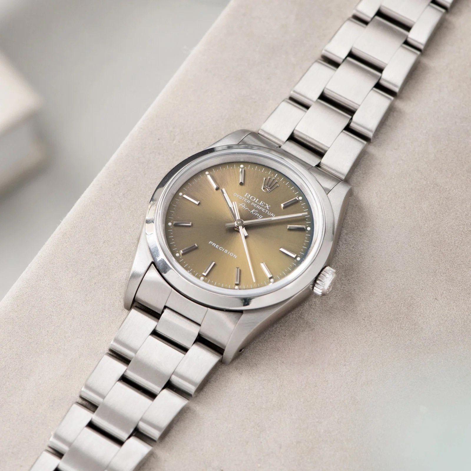 UK AAA Replica Rolex Watches With Rare Dial Colors